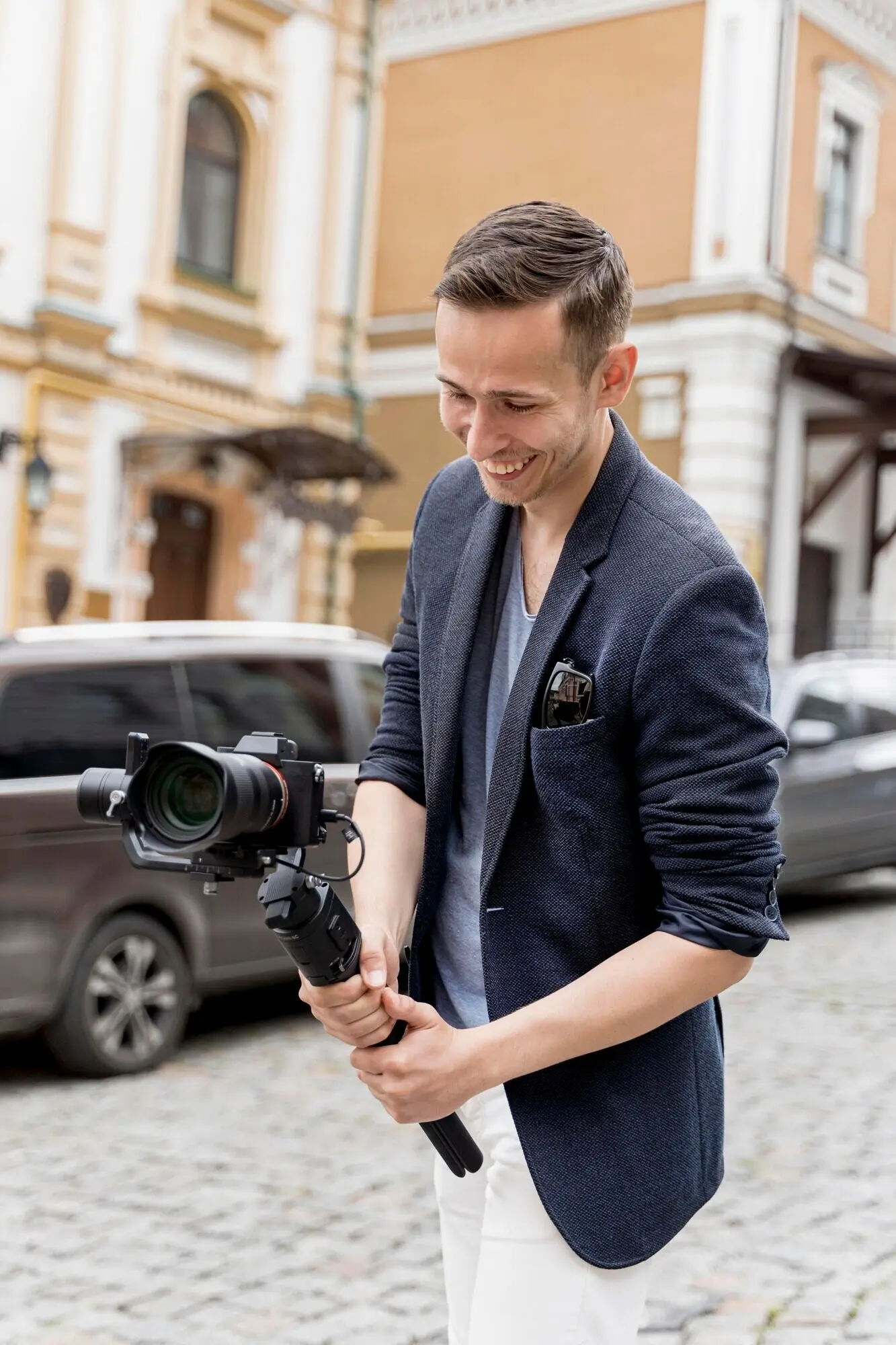 Мужчина с камерой